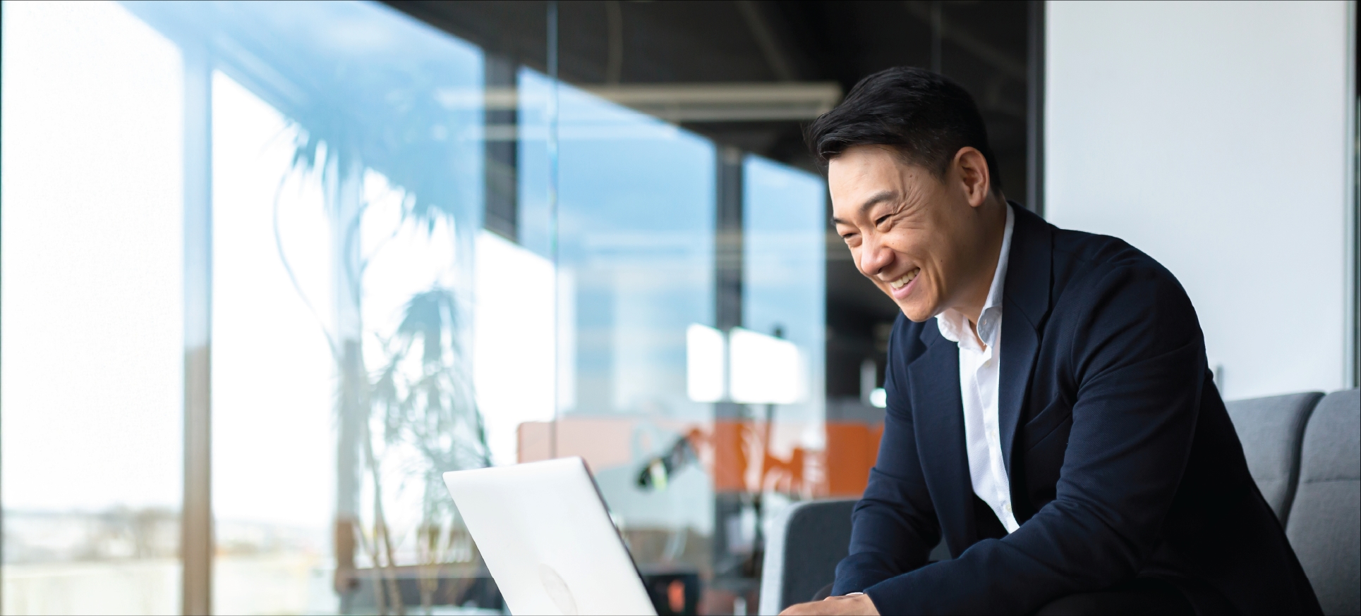 Eminos company hero image